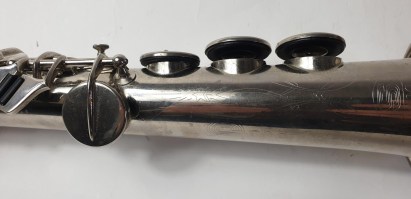 Schenkelaars sopraan saxofoon (1)
